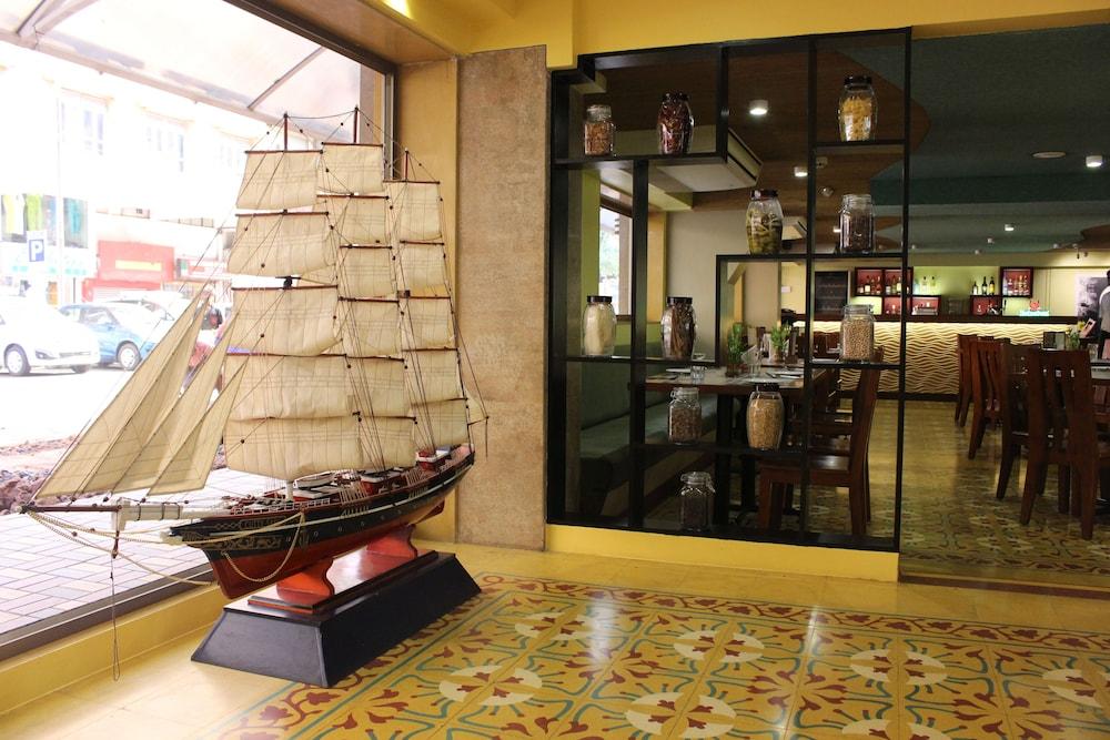 Grande Delmon Hotel Панаджи Екстериор снимка